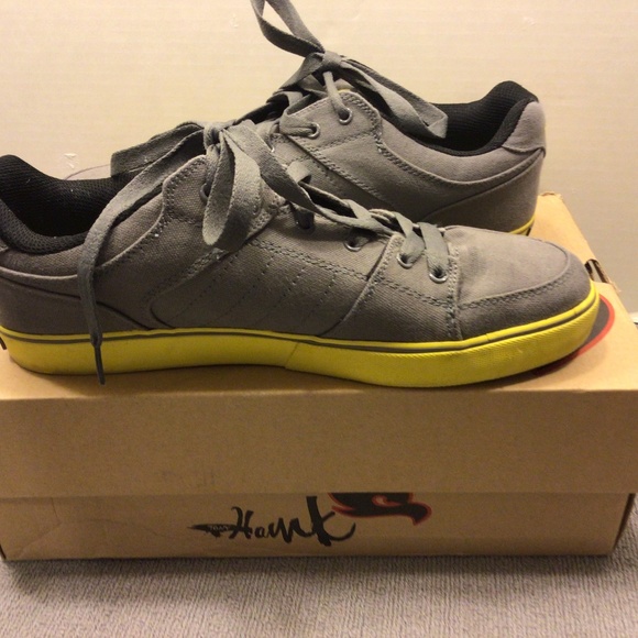 Men’s Size 11 Hawk Dock Shoes - Picture 1 of 5